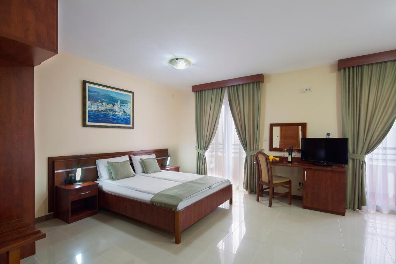 Apartmani Salus Budva Exterior photo